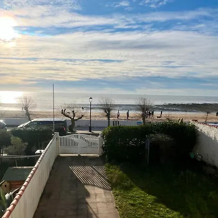 Maison Face A - Vue Sur La - Parking Gratuit Guest house 4*