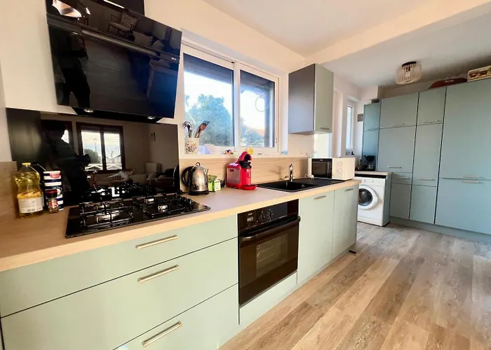 Guest house Maison Face A - Vue Sur La - Parking Gratuit