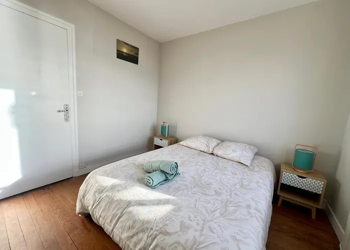 Maison Face A - Vue Sur La - Parking Gratuit Guest house 4*