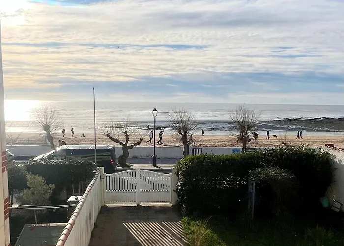 Maison Face A - Vue Sur La - Parking Gratuit Pensión